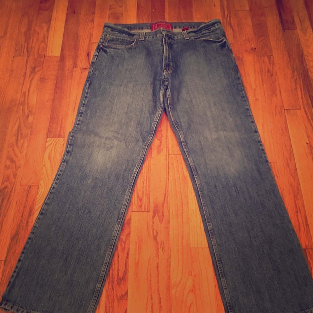 Izod Relaxed Straight Leg Jeans
